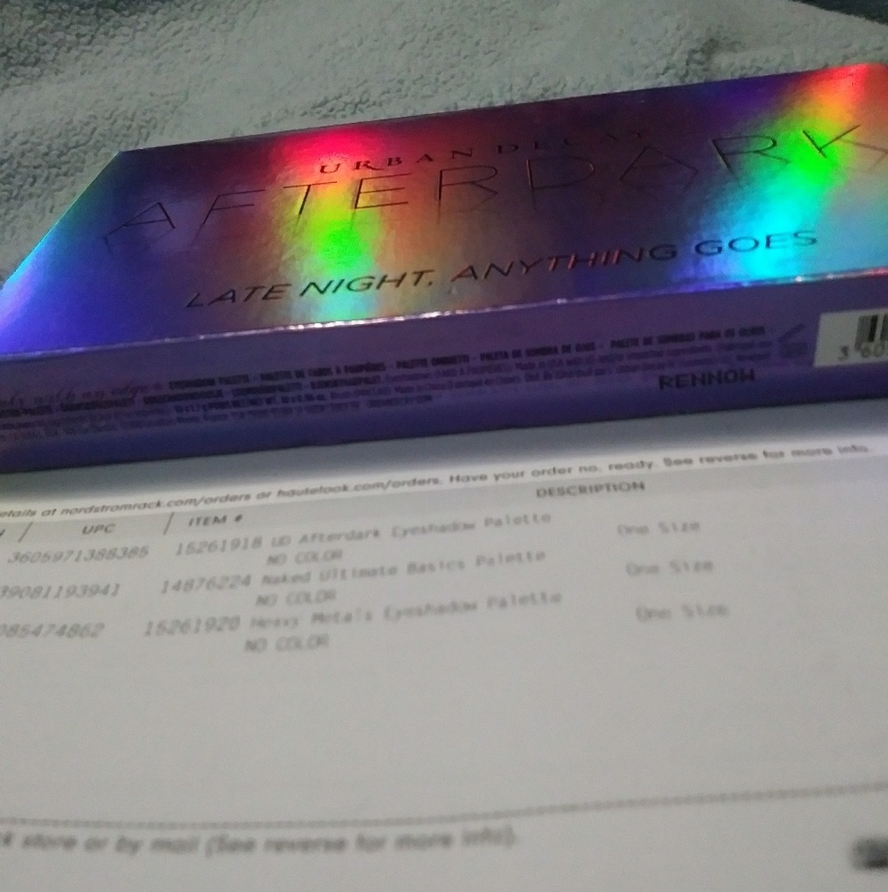 🔺BOGO HALF OFF🔺Urban Decay Afterdark palette - Picture 7 of 8